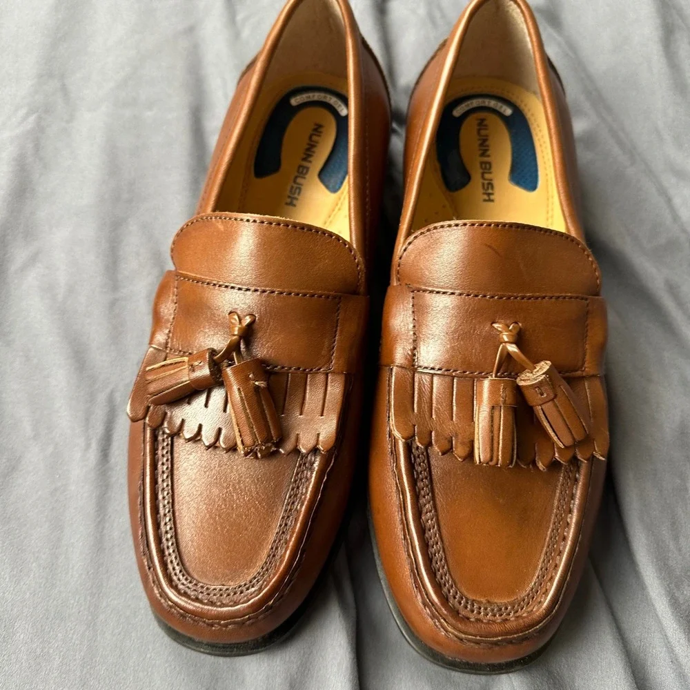 Nunn Bush Lincoln Mens 9W Brown Leather Tassel Kiltie Loafers 84198-257
